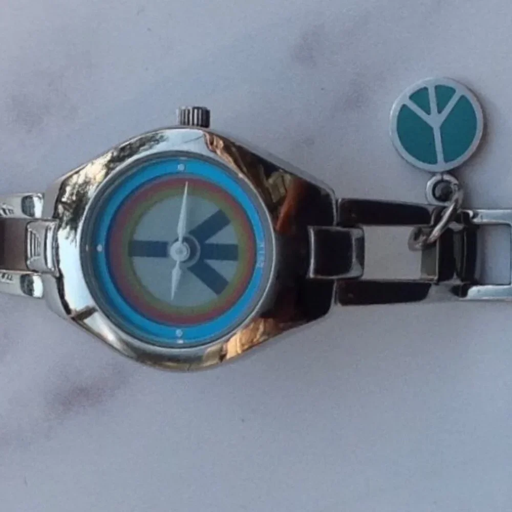 RELIC Woman's Quartz  Wrist Watch Pride & Peace Theme Flashing Digital Billboard